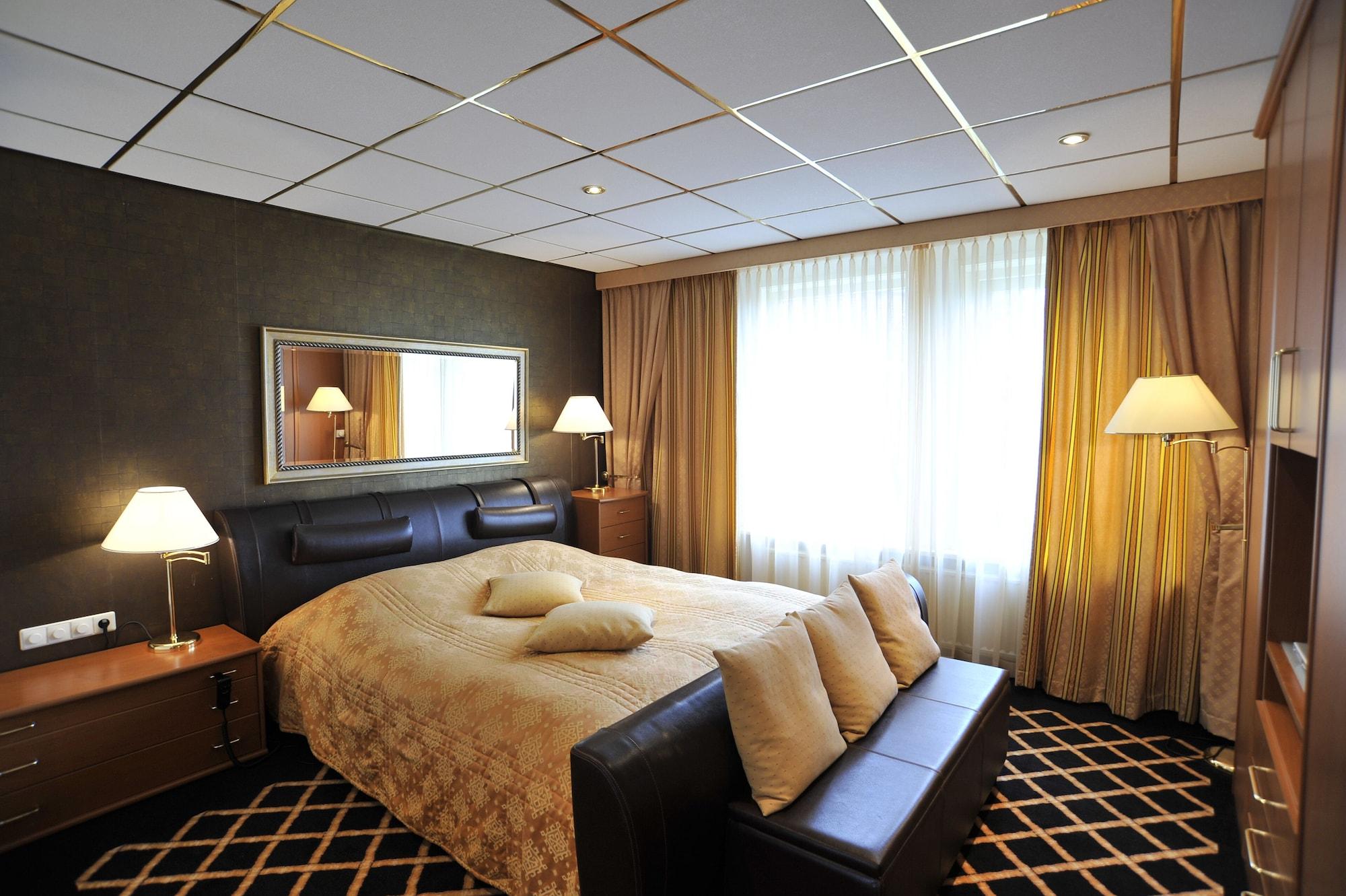 City Hotel Berg-op-Zoom Extérieur photo