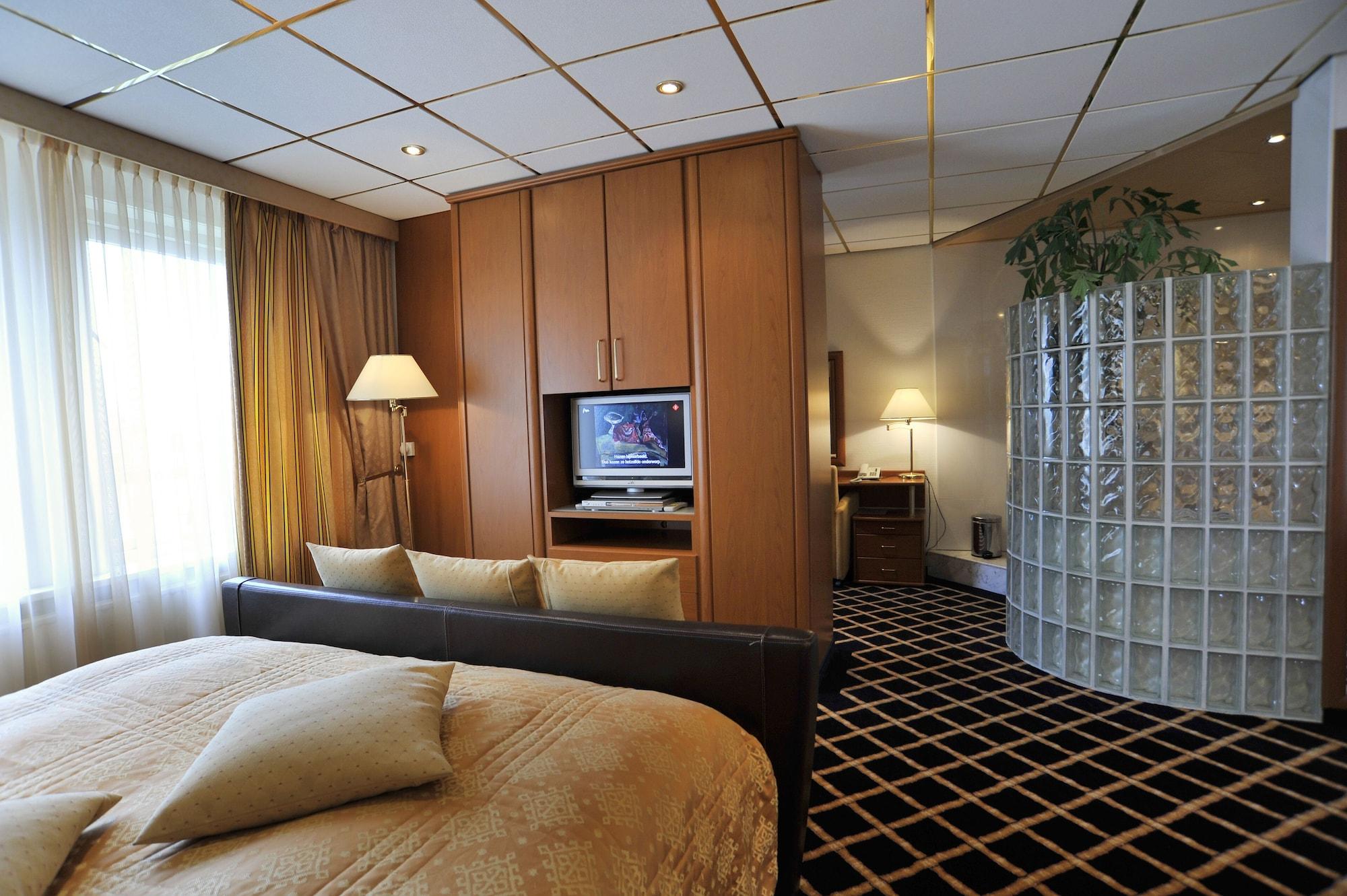 City Hotel Berg-op-Zoom Extérieur photo