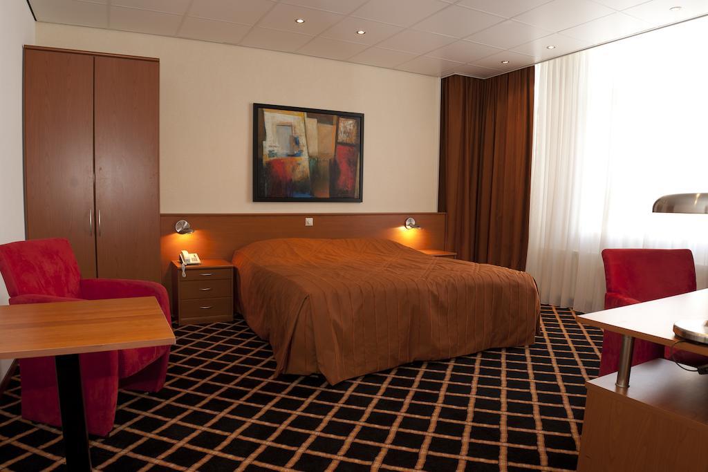City Hotel Berg-op-Zoom Extérieur photo