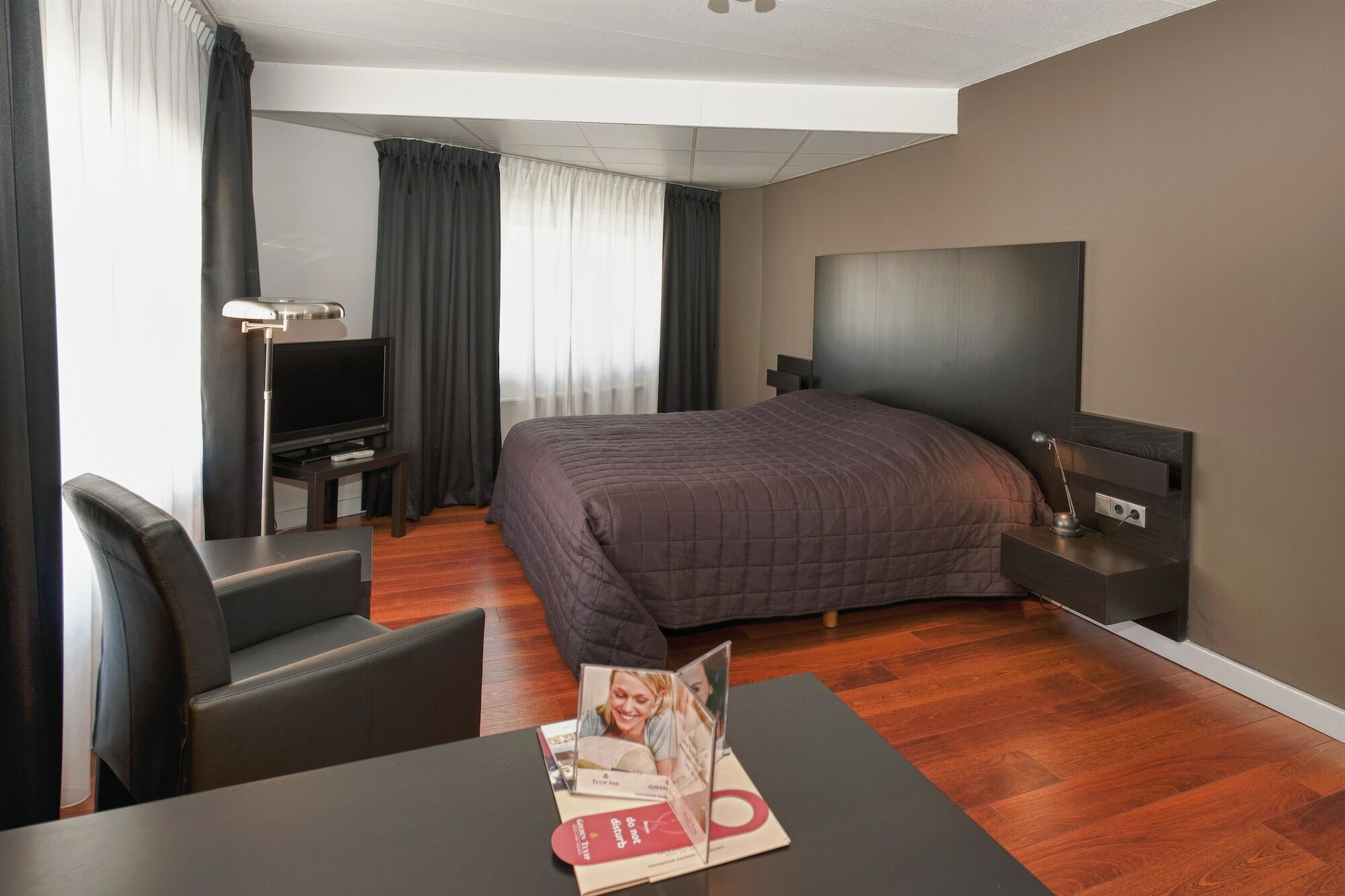 City Hotel Berg-op-Zoom Extérieur photo