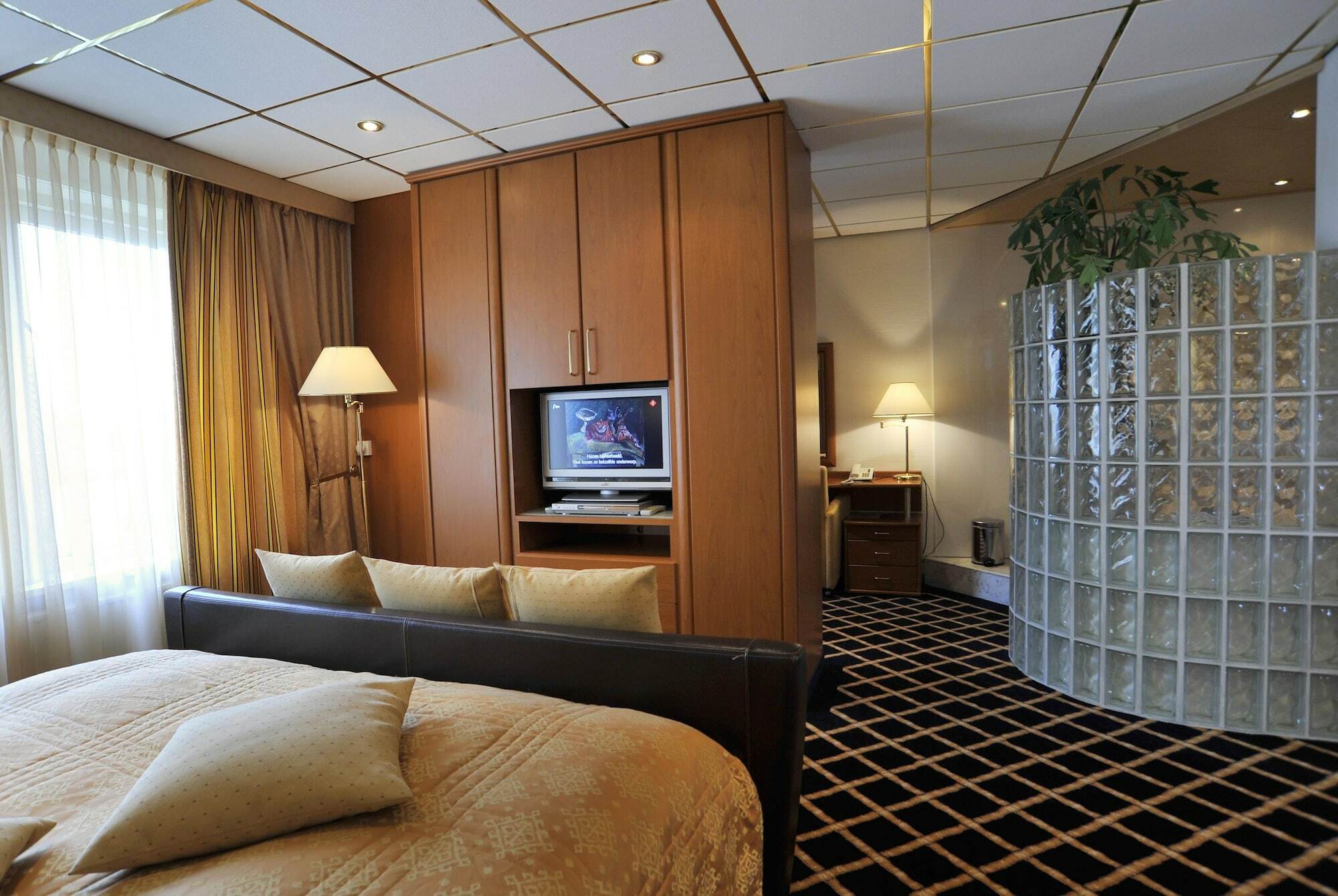 City Hotel Berg-op-Zoom Extérieur photo