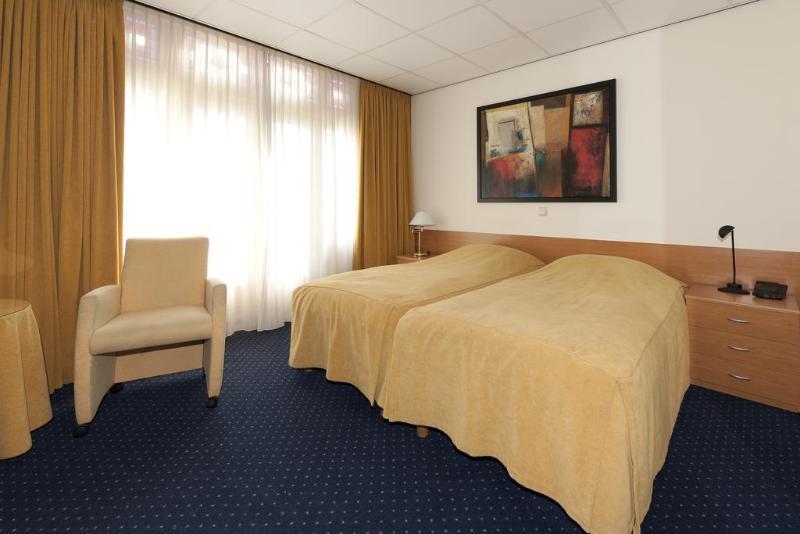 City Hotel Berg-op-Zoom Extérieur photo